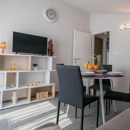 Sonata アパート オミシュ